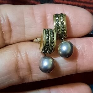 VINTAGE MARCASITE STERLING SILVER GREY PEARLS NON PIERCED CLIP ON EARRINGS